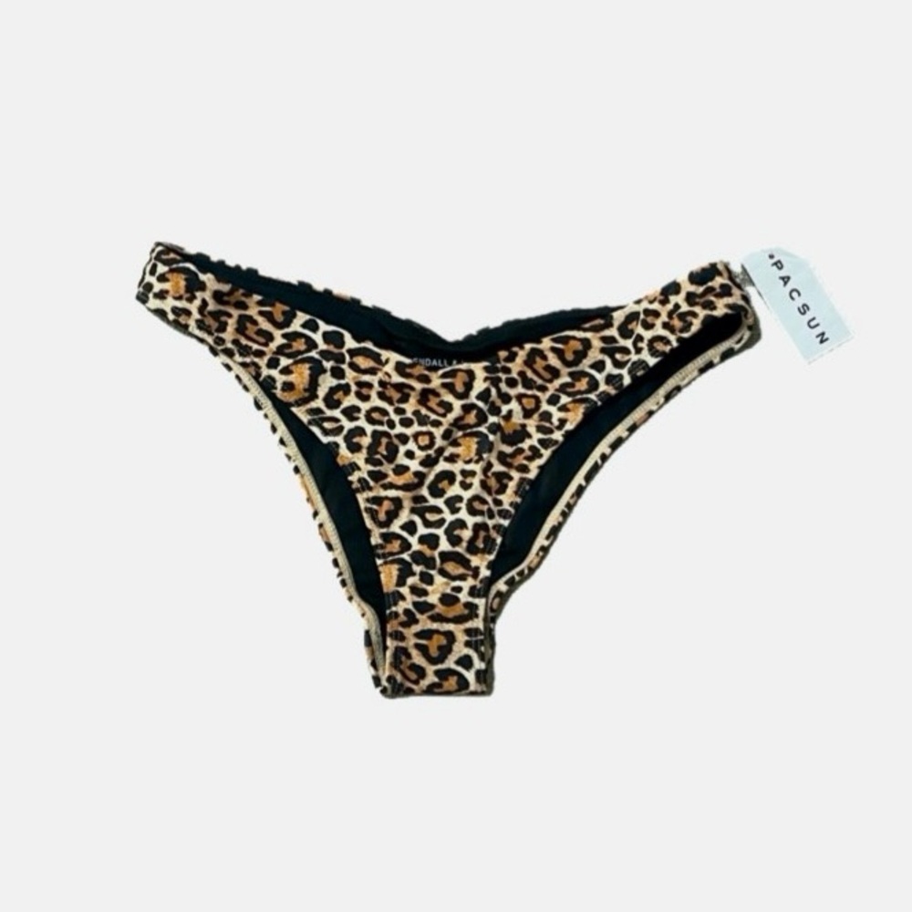 NWT Cheetah Cheeky Bottom